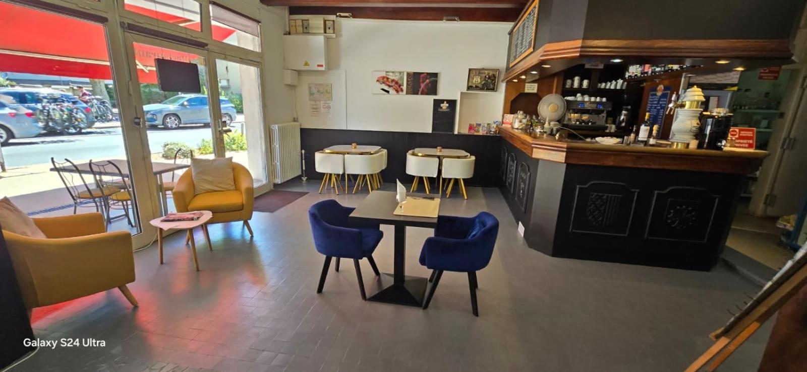 Hotel Restaurant Les Alizes Loriol Le Pouzin Bagian luar foto