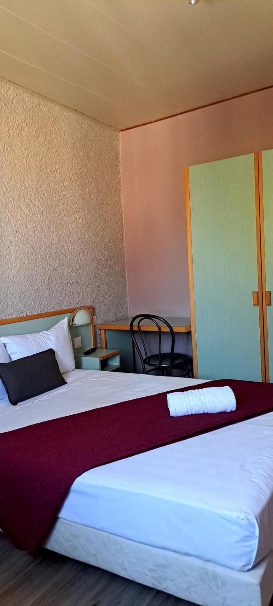 Hotel Restaurant Les Alizes Loriol Le Pouzin Bagian luar foto