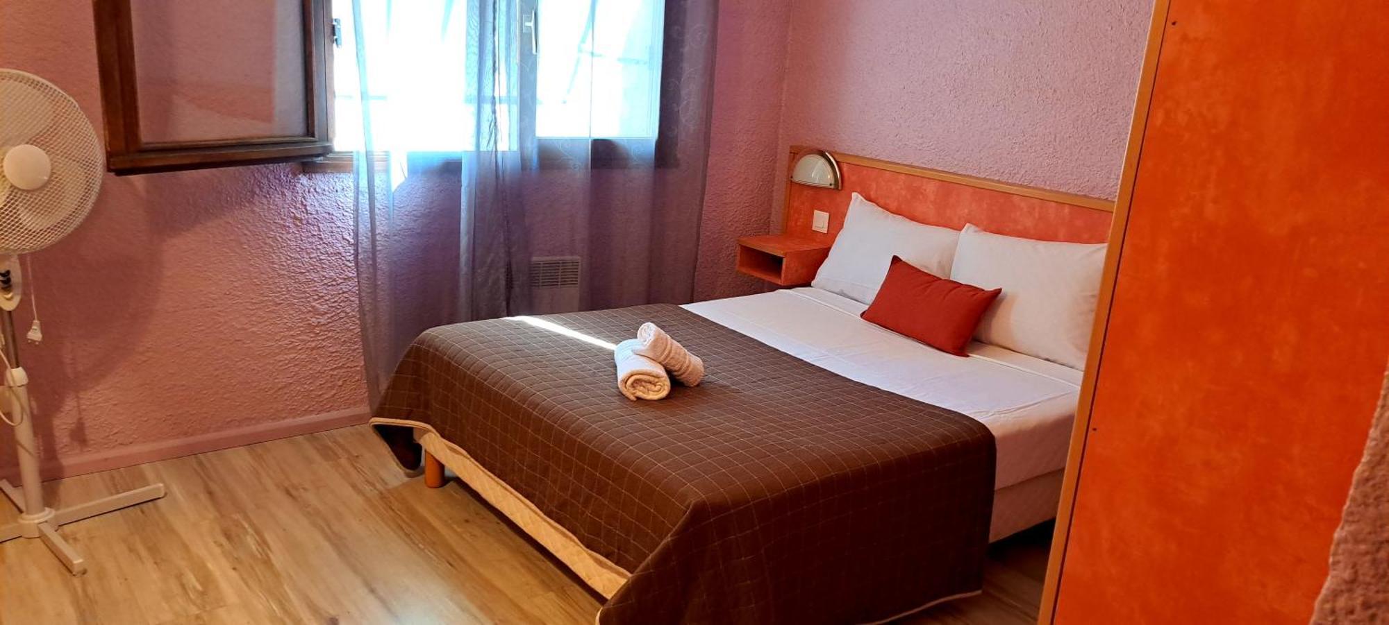 Hotel Restaurant Les Alizes Loriol Le Pouzin Bagian luar foto